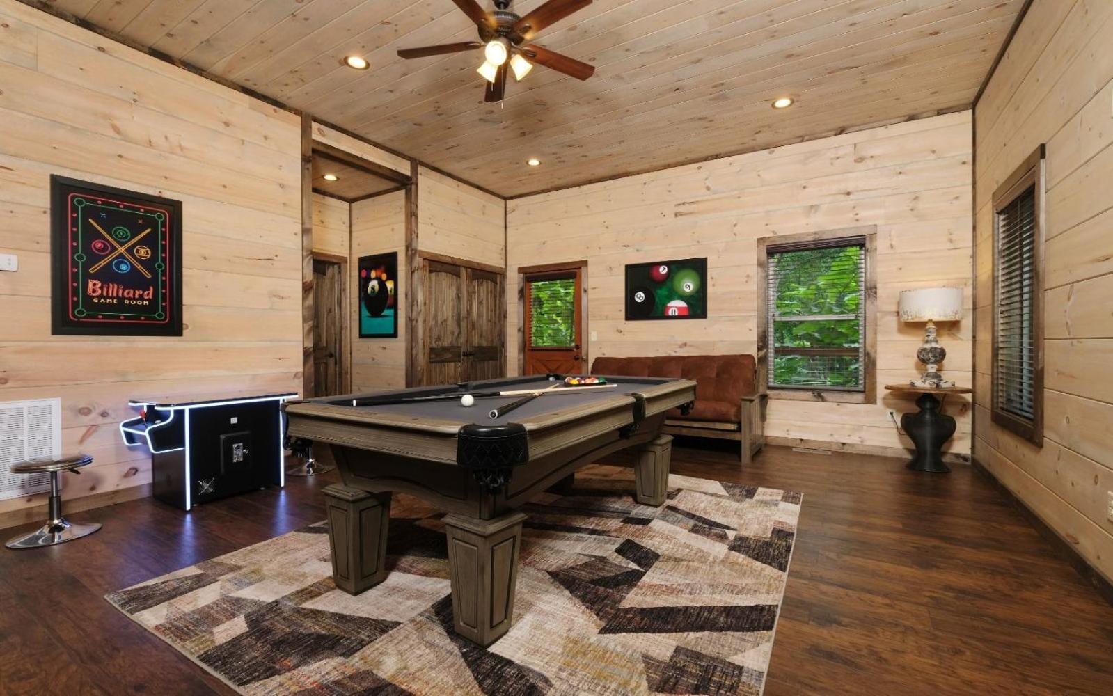 Chestnut Bearadise Villa Гетлинбург Екстериор снимка